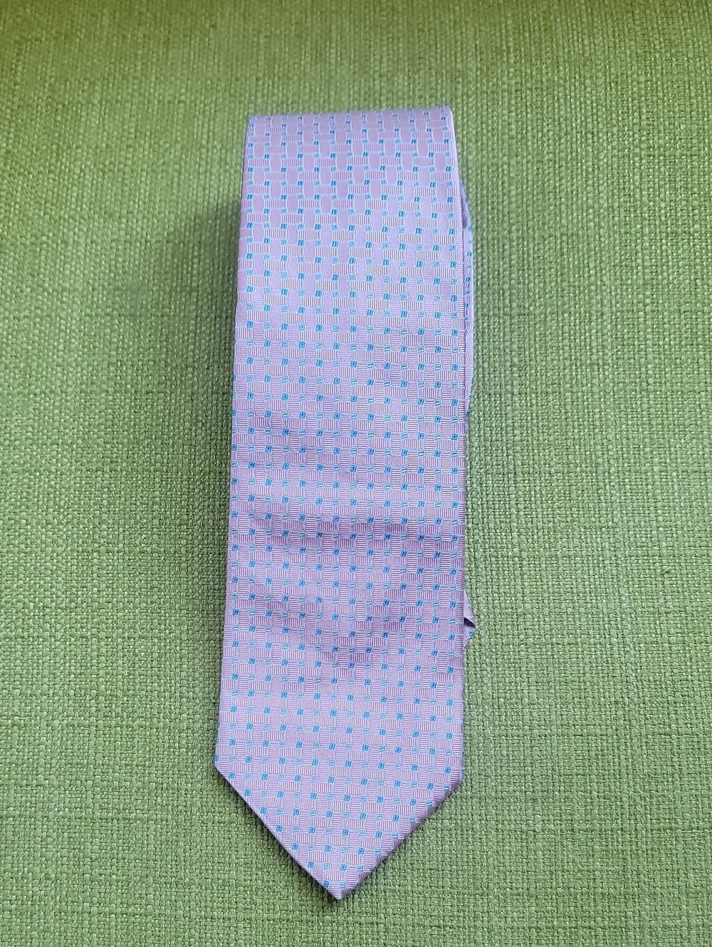 Brooks Brothers Men's Pink Patterned Silk Tie - Unbranded